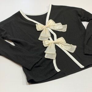 SHEIN Ribbon Sweater Size Small